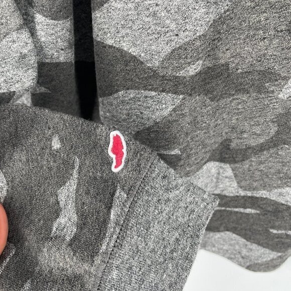 League Martha's Vineyard Sweatshirt High Low Long Sleeve Grey Camo Print Large - Picture 5 of 9